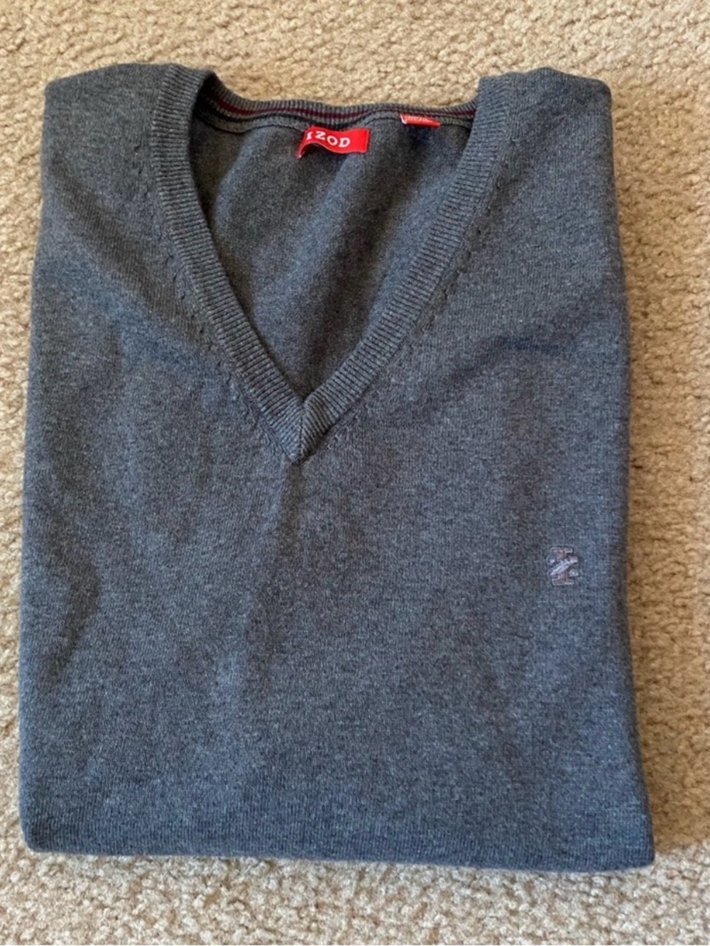 IZOD Men's Gray V-Neck Sweater Vest